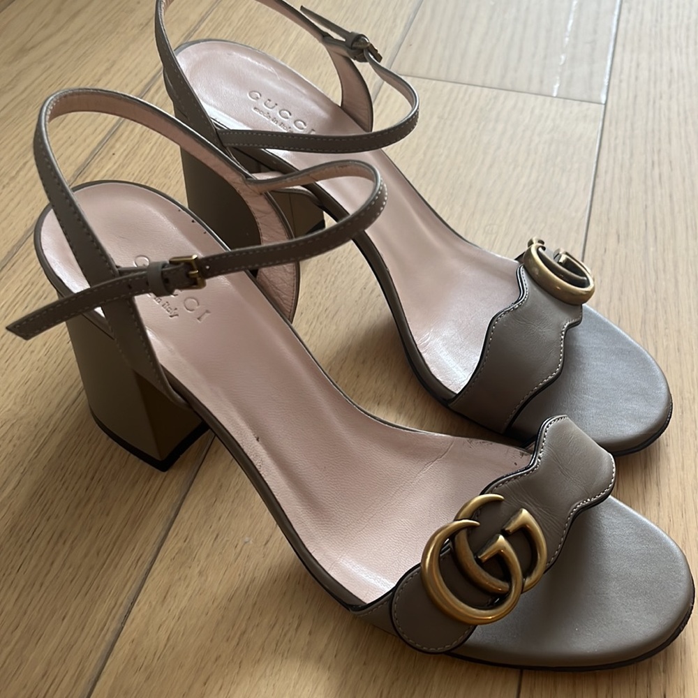 GUCCI Marmont Leather GG Block-Heel Sandals